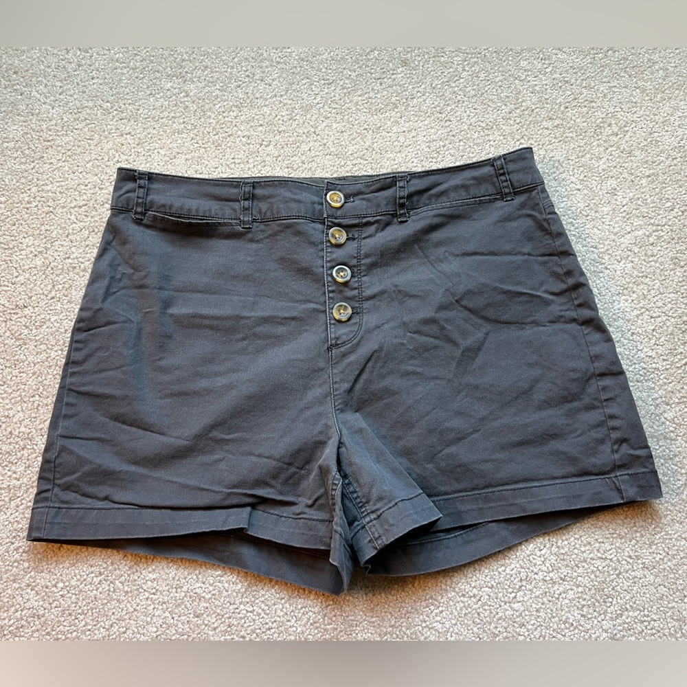 Old Navy High-Waist Gray Button-Front Shorts